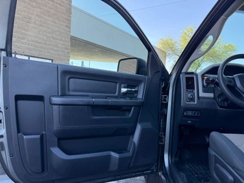 Used 2012 RAM 1500 Express RWD image 33