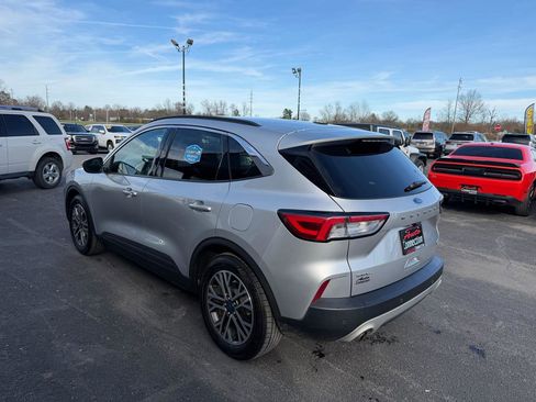 Used 2020 Ford Escape SEL image 8