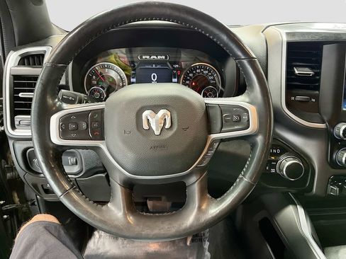Used 2022 RAM 1500 Big Horn AWD/4WD image 11