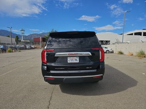 Used 2021 GMC Yukon XL SLT AWD/4WD image 5