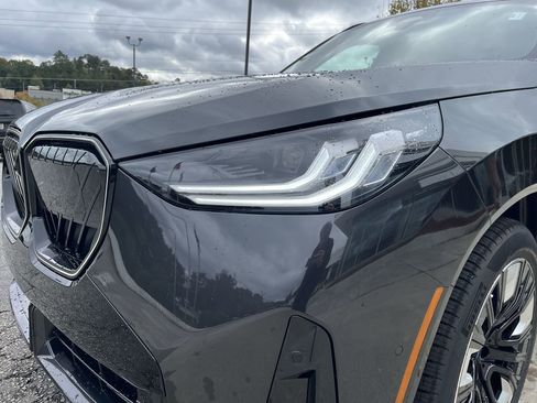 Used 2026 BMW X3 xDrive30 w/ Premium Package image 11