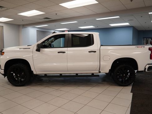 Used 2022 Chevrolet Silverado 1500 Custom w/ LPO, Dark Essentials Package image 2