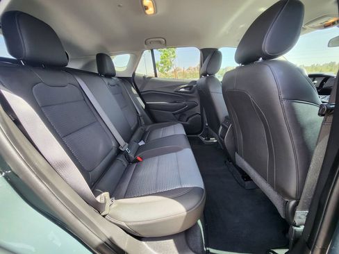Used 2025 Chevrolet Trax LT w/ Driver Confidence Package FWD image 13