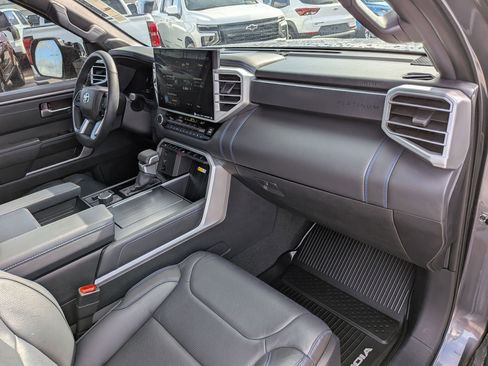 Used 2024 Toyota Sequoia Platinum AWD/4WD image 33