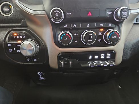 Used 2020 RAM 1500 Laramie image 19