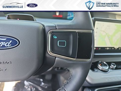 New 2026 Ford Expedition Active RWD image 23