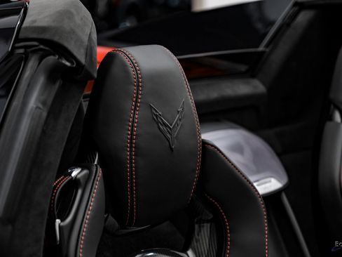 Used 2023 Chevrolet Corvette Stingray Premium Conv w/ Z51 Performance Package image 60