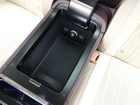 Used 2022 Bentley Flying Spur V8 AWD/4WD image 80