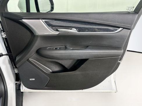 Used 2022 Cadillac XT5 Premium Luxury FWD image 33