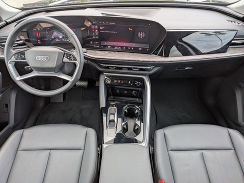 New 2025 Audi Q5 Premium image 13