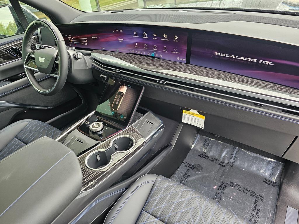 New 2026 Cadillac Escalade IQL Luxury AWD/4WD image 10