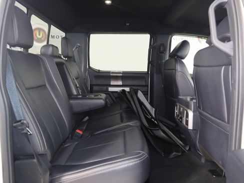 Used 2022 Ford F250 Lariat w/ Chrome Package image 13