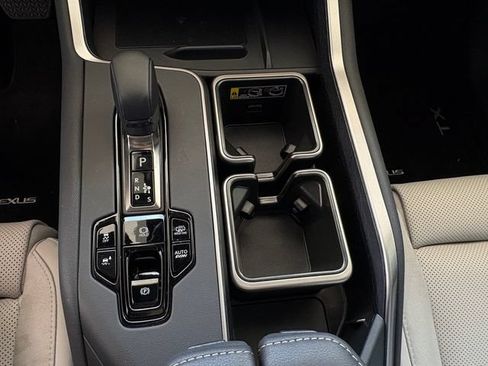 New 2026 Lexus TX 550h AWD Plug-In Hybrid image 14