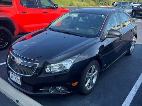 Used 2013 Chevrolet Cruze LT w/ RS Package FWD image 4