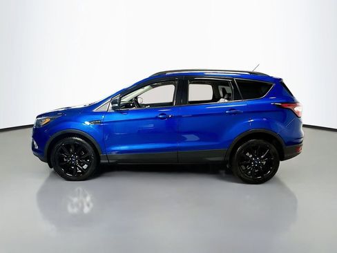 Used 2017 Ford Escape Titanium FWD image 5