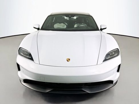 New 2025 Porsche Taycan image 6