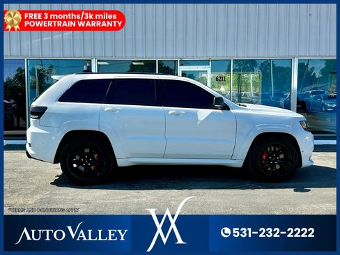 Used 2018 Jeep Grand Cherokee SRT image 8