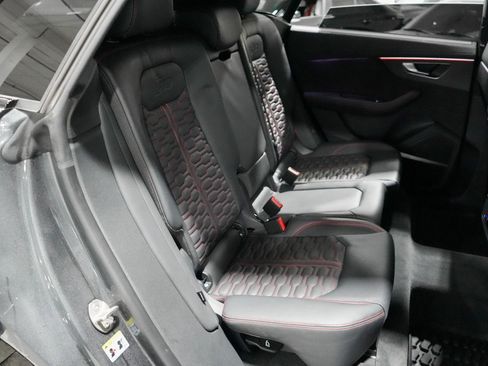 Used 2022 Audi RS Q8 4.0T image 27