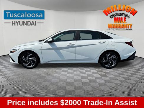 Used 2024 Hyundai Elantra Limited FWD image 7