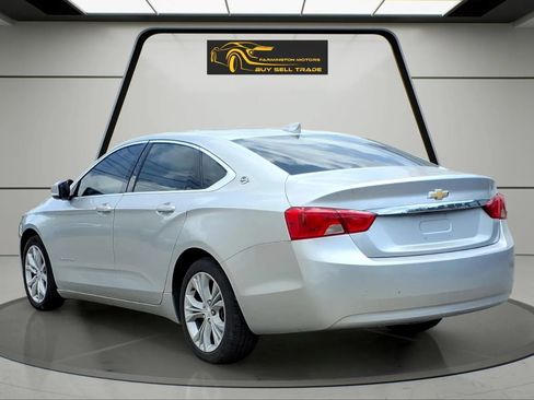 Used 2019 Chevrolet Impala LT FWD image 3