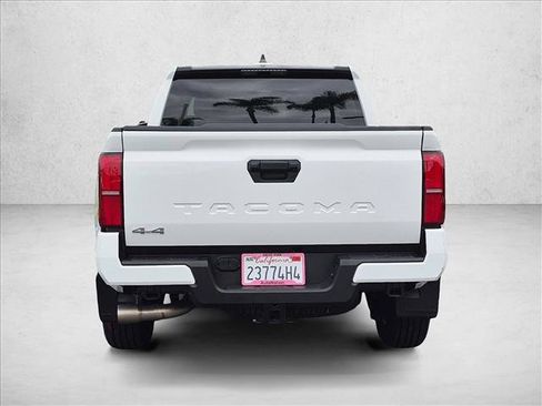 Used 2025 Toyota Tacoma SR5 AWD/4WD image 7