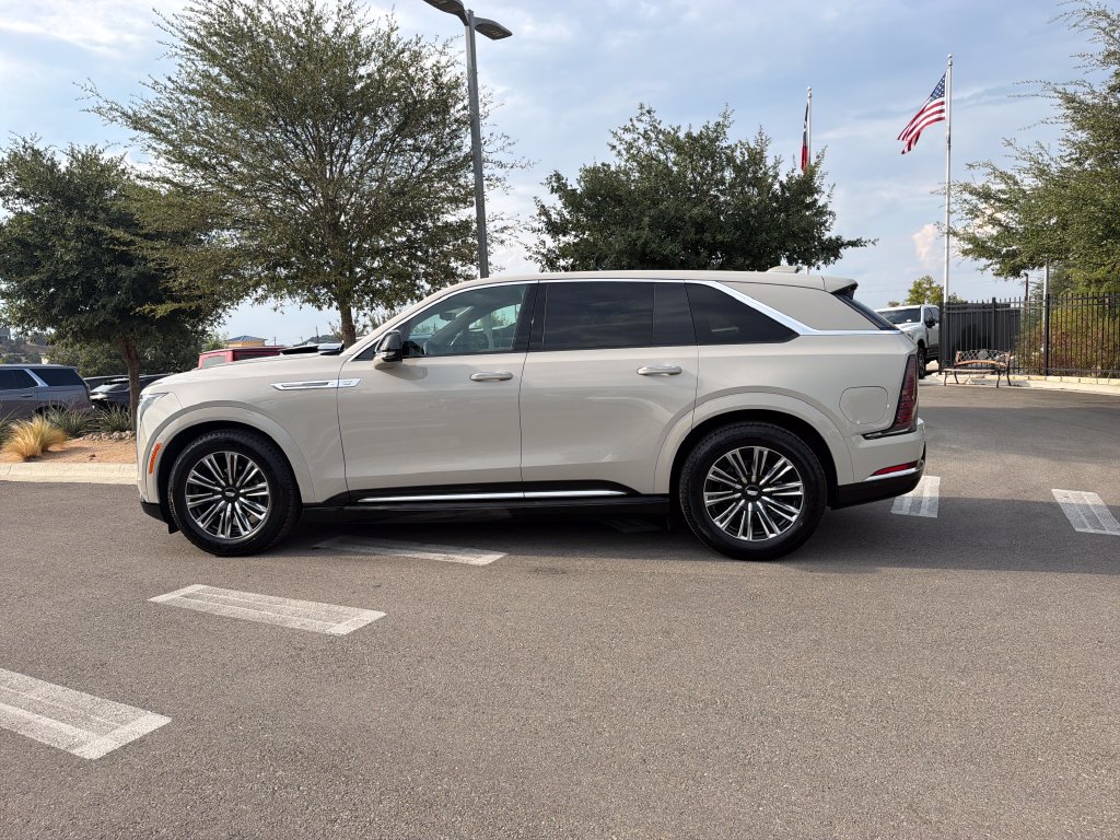 Certified 2026 Cadillac Escalade IQ Luxury 1 AWD/4WD image 5