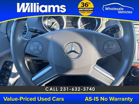 Used 2011 Mercedes-Benz GL 450 4MATIC image 50
