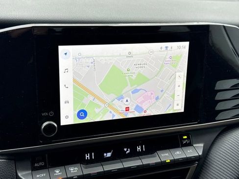 Used 2025 Toyota Camry SE image 30