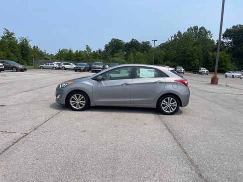 Used 2014 Hyundai Elantra GT FWD image 2