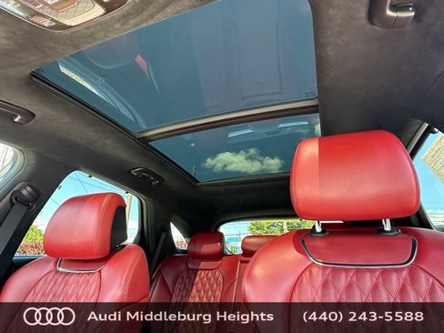 Used 2023 Genesis GV70 3.5T Sport w/ Sport Prestige Package AWD/4WD image 43