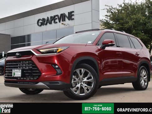 Used 2024 Toyota Grand Highlander FWD image 1