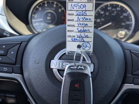 Used 2025 Nissan Versa SV w/ Trunk Package FWD image 34