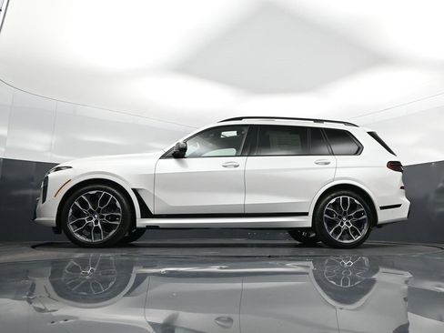 New 2026 BMW X7 M60i image 40