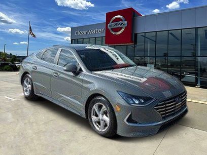 Used 2021 Hyundai Sonata SE w/ Preferred Accessory Package