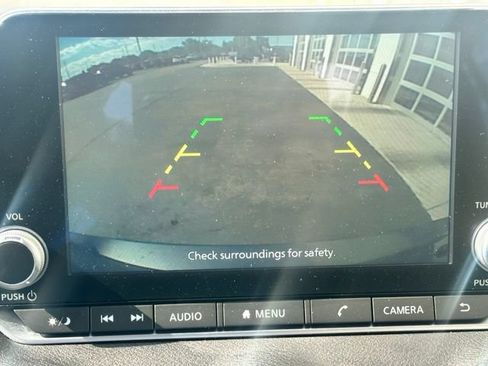 Used 2024 Nissan Sentra SV FWD image 12