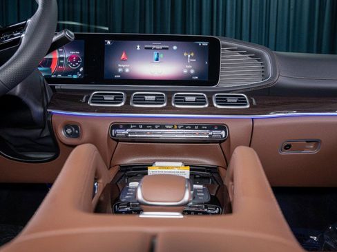 New 2025 Mercedes-Benz GLS 450 4MATIC image 22