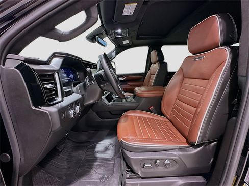 Used 2024 GMC Sierra 3500 Denali Ultimate image 22