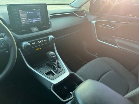 Certified 2022 Toyota RAV4 XLE image 15