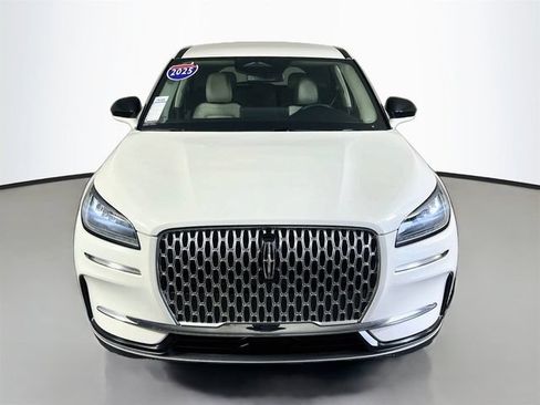 Used 2025 Lincoln Corsair FWD image 2