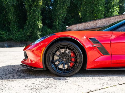 Used 2019 Chevrolet Corvette Grand Sport RWD image 4