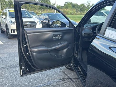 Used 2024 Honda HR-V Sport image 15