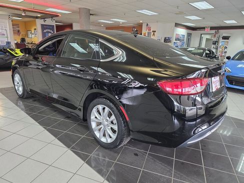 Used 2016 Chrysler 200 C w/ Navigation & Sound Group I image 5