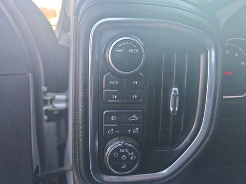 Used 2020 Chevrolet Silverado 2500 LTZ w/ LTZ Convenience Package image 31