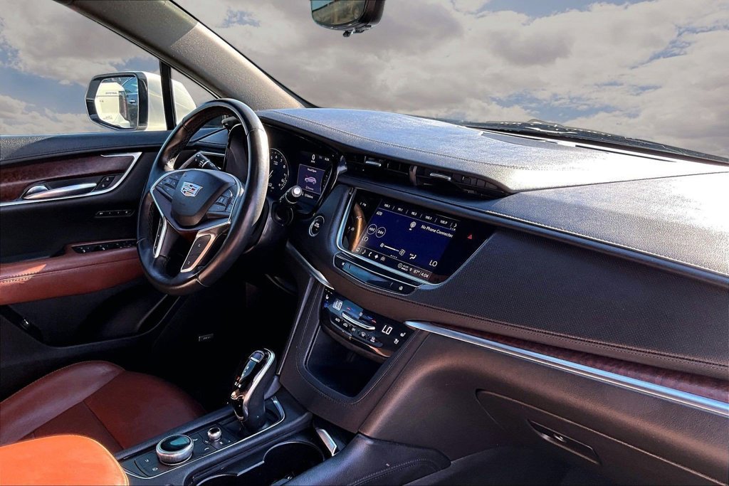 Used 2022 Cadillac XT5 Premium Luxury w/ Technology Package FWD image 26