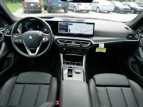 New 2024 BMW i4 eDrive40 w/ Premium Package image 11