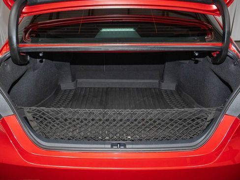 Used 2020 Toyota Camry SE image 13