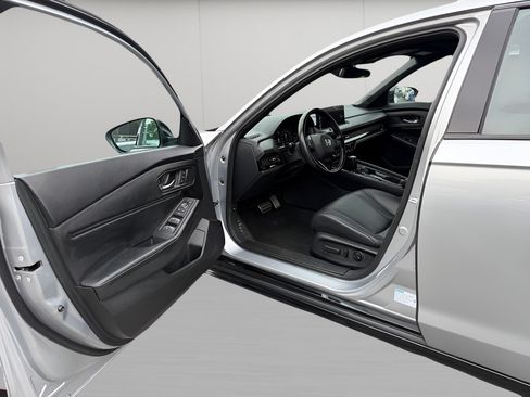 Used 2024 Honda Accord Sport image 13