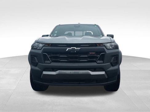 Used 2023 Chevrolet Colorado Trail Boss w/ Advanced Trailering Package AWD/4WD image 3