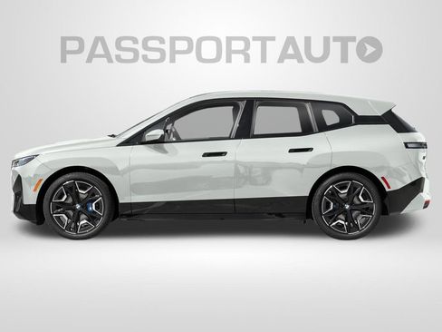 Used 2024 BMW iX xDrive50 w/ Premium Package AWD/4WD image 3