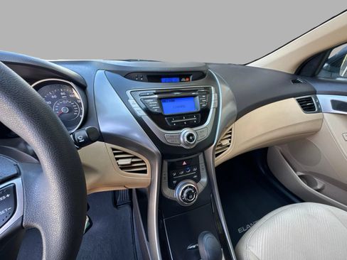 Used 2013 Hyundai Elantra GLS FWD image 22